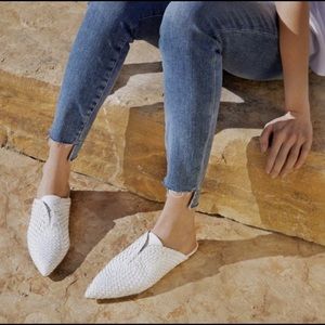 Neil J. Rodgers White Woven Leather Slide Mule 37